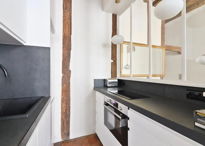 Quartier Pantheon 2 Free Netflix Apartament